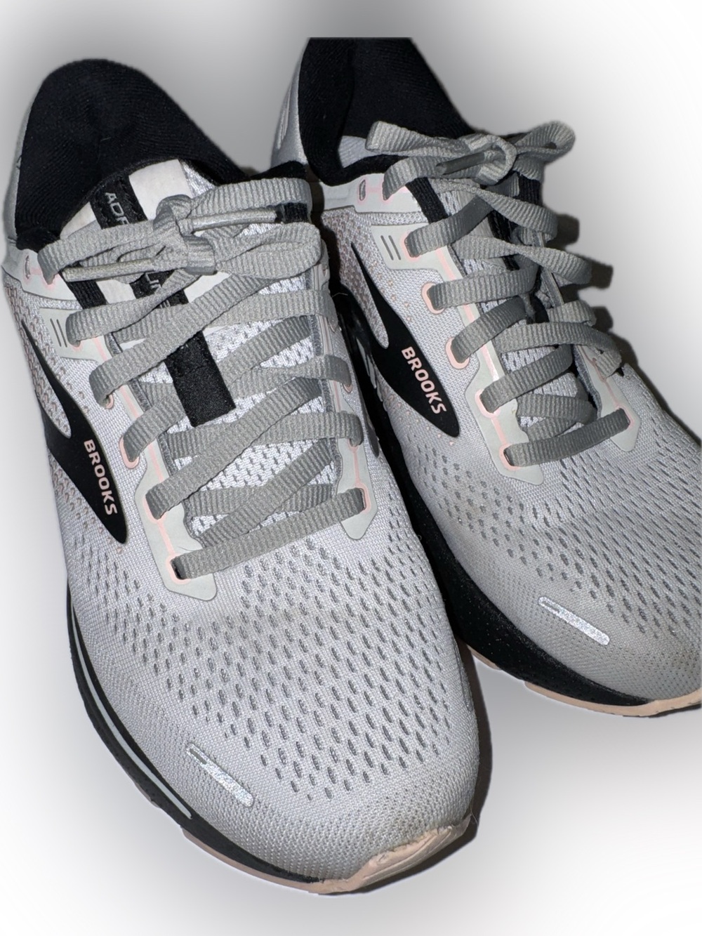 Brooks Women’s Athletic Running Shoes - Light Gray, baby pink & Black size 8